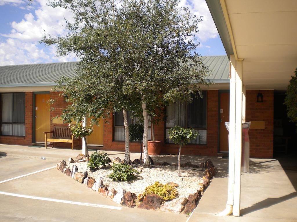 Moama Central Motel Эчука Экстерьер фото