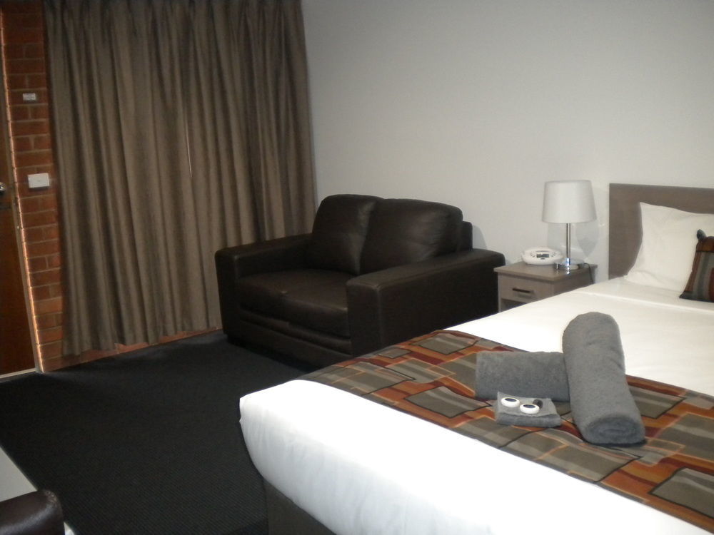 Moama Central Motel Эчука Экстерьер фото