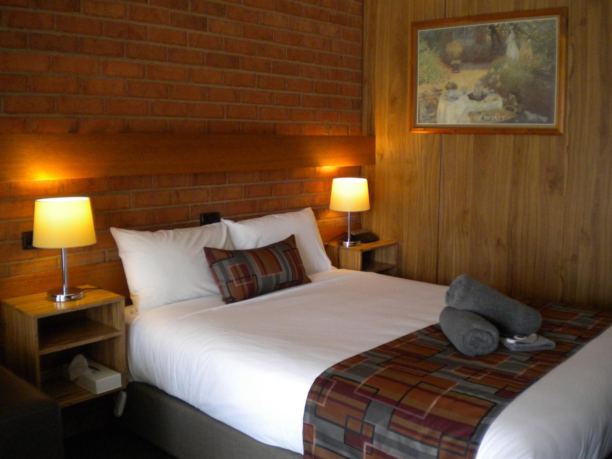 Moama Central Motel Эчука Экстерьер фото