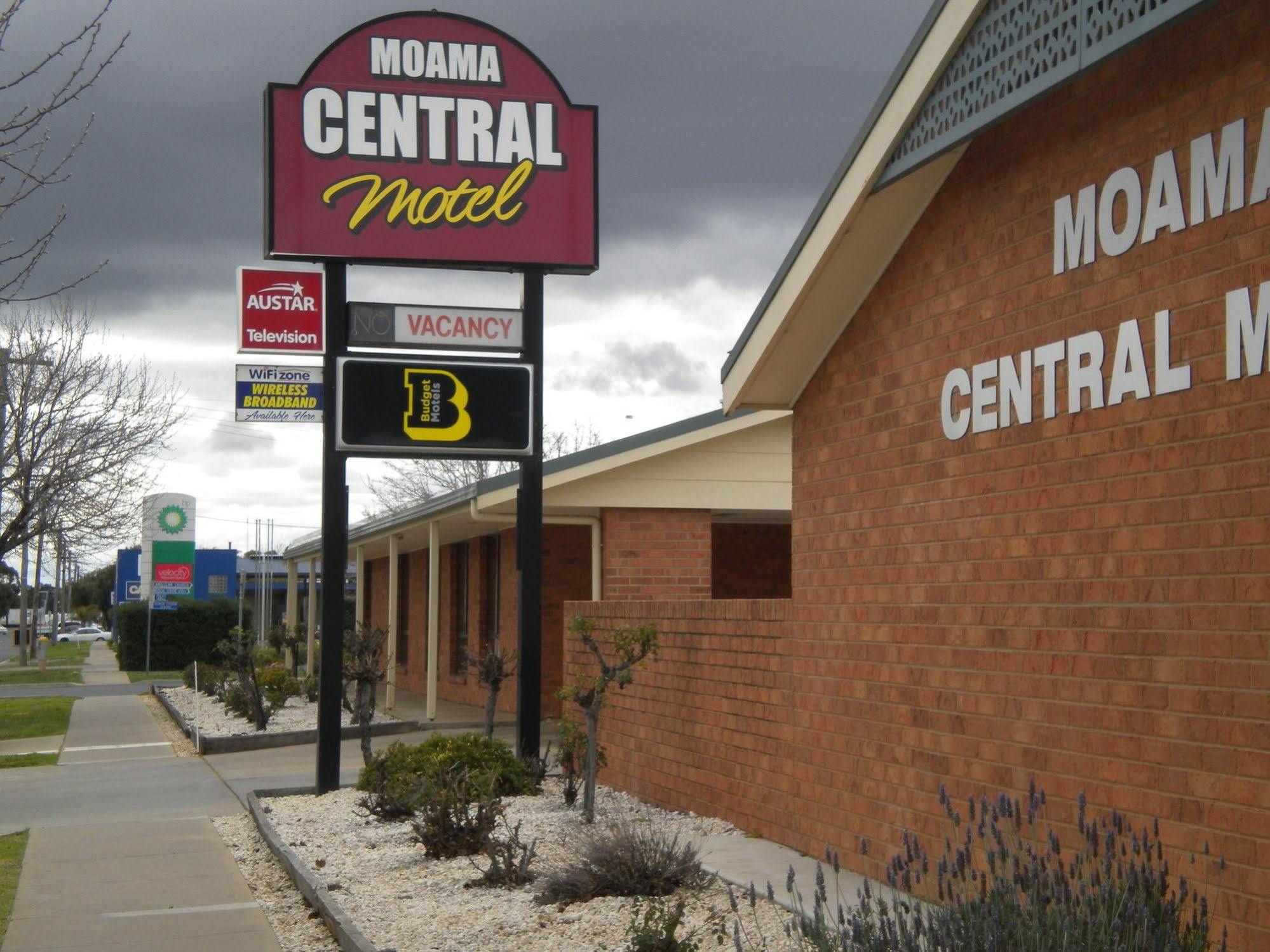 Moama Central Motel Эчука Экстерьер фото