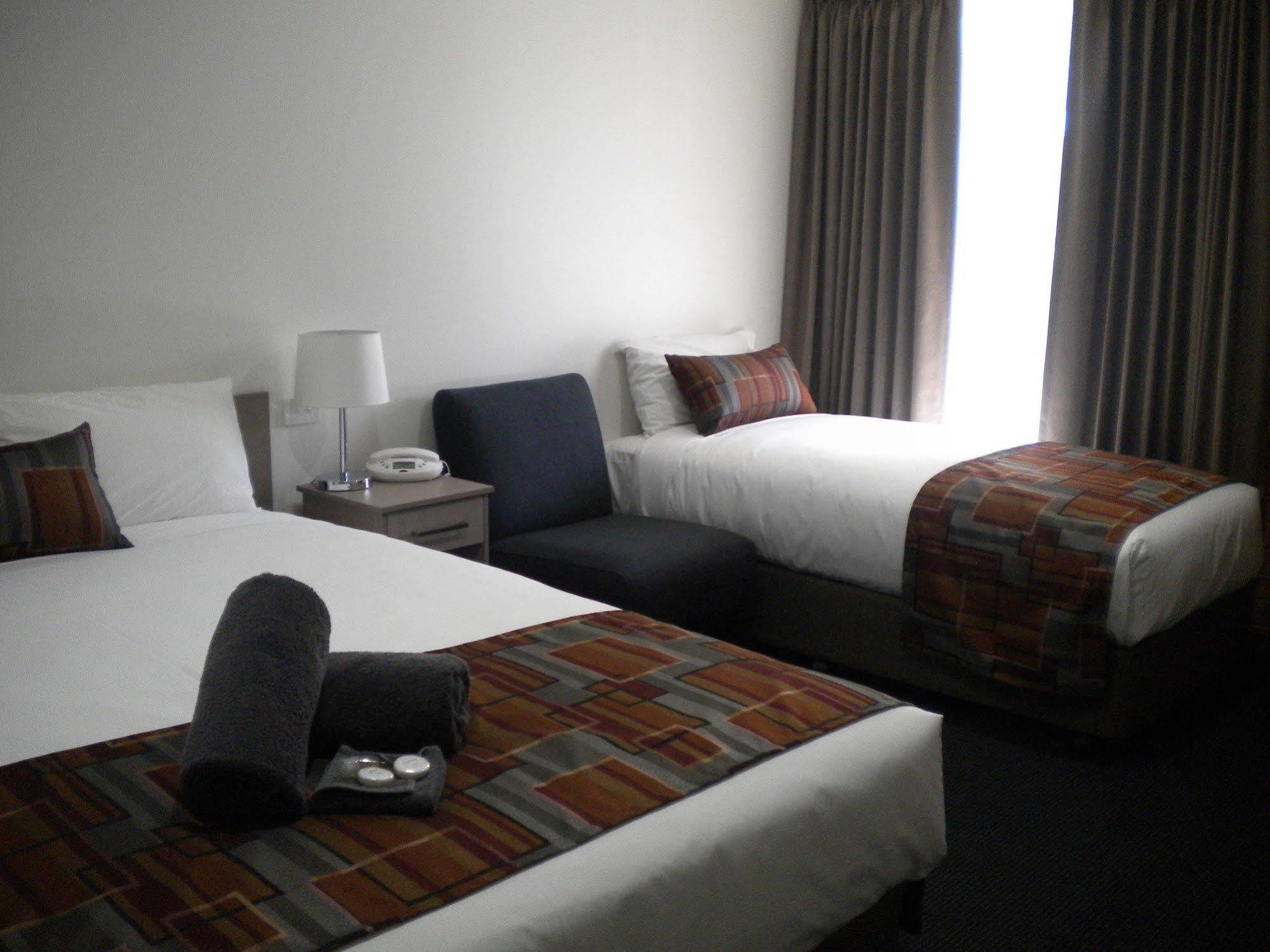 Moama Central Motel Эчука Экстерьер фото