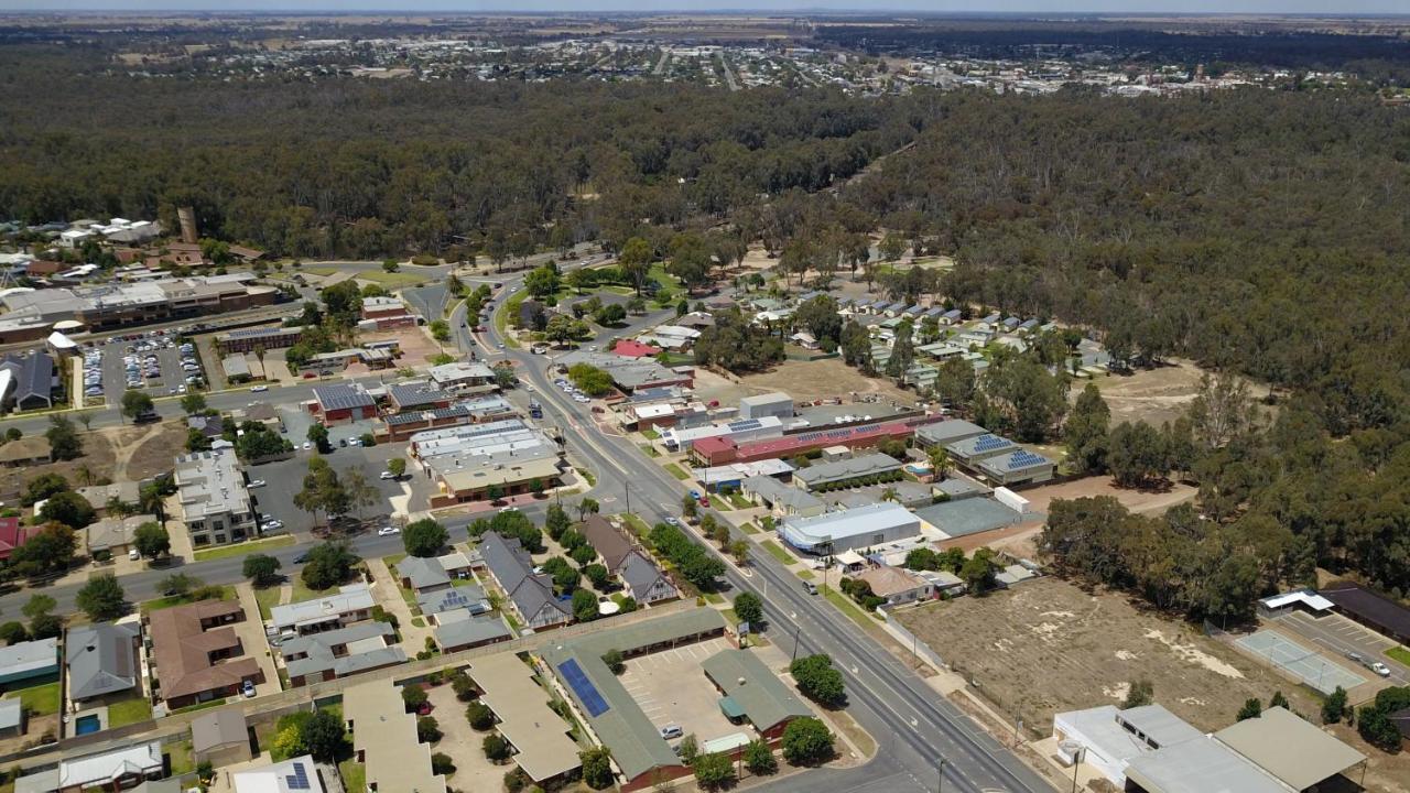 Moama Central Motel Эчука Экстерьер фото